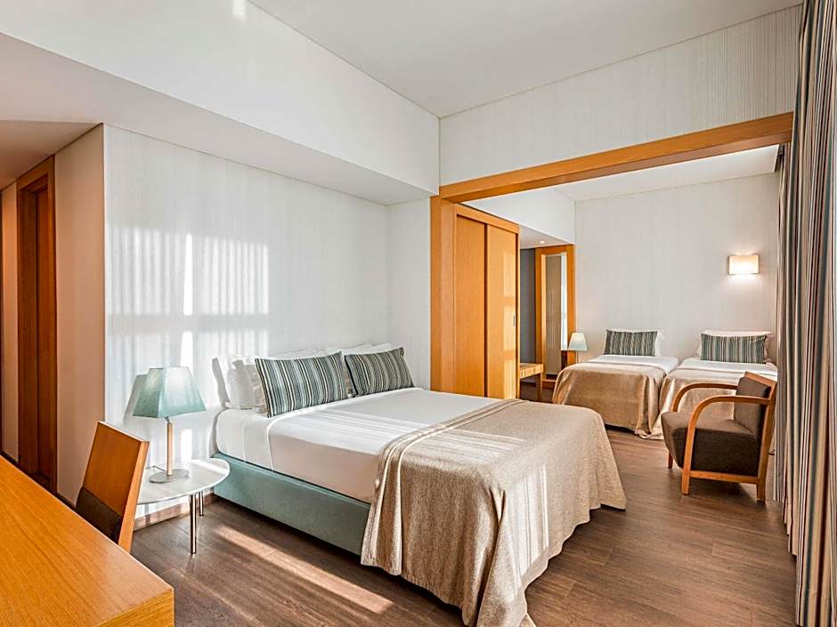 Mercure Lisboa Almada