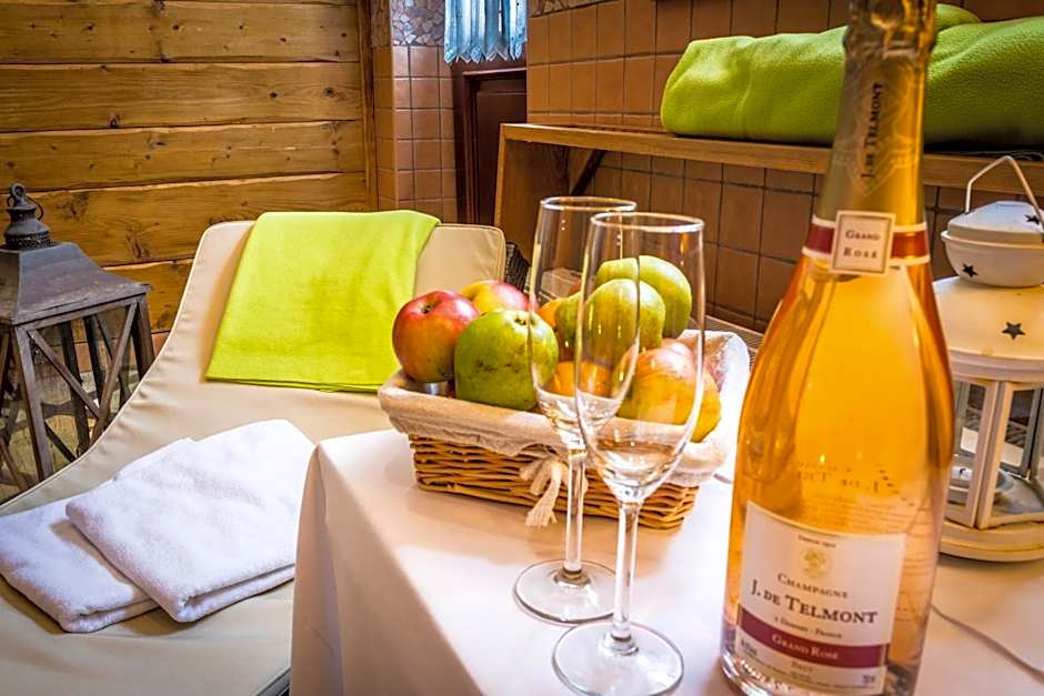 Apartmán-Hotel Jítravský Dvorec