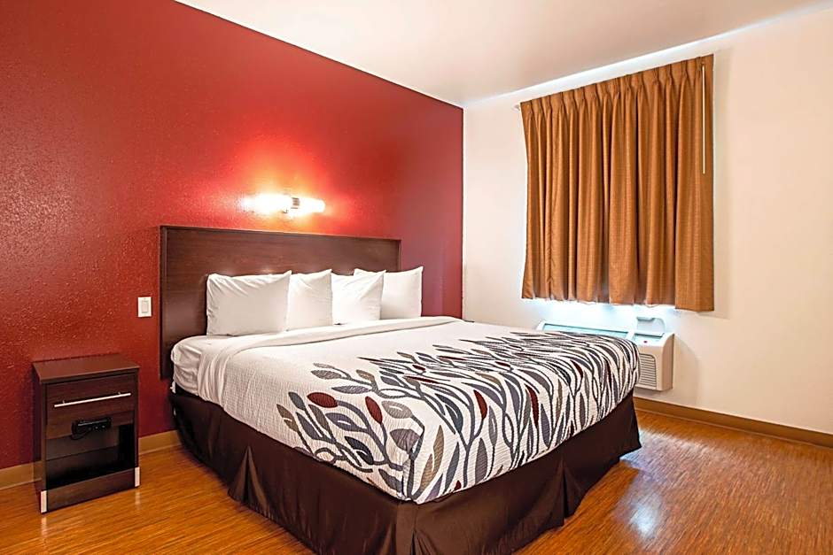 Seasons Inn Traverse City