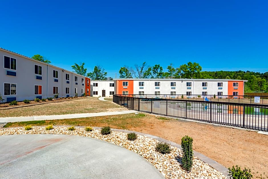 Motel 6-White, GA - Cartersville