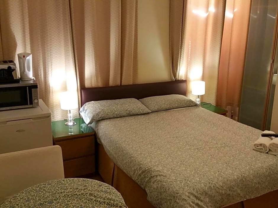 Chumleigh Lodge Hotel Ltd.