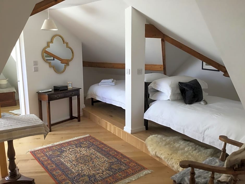 Dwynant - A Room with a View