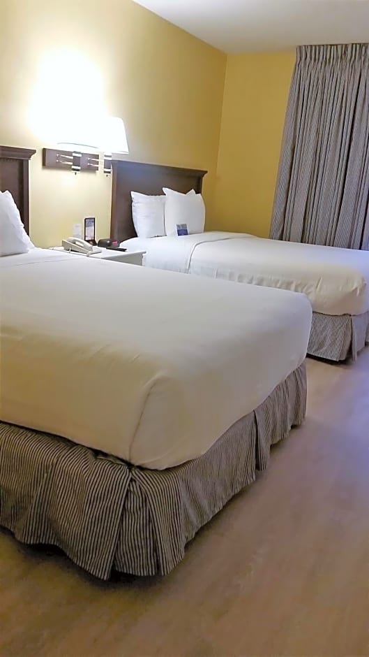 Monterey Bay Lodge