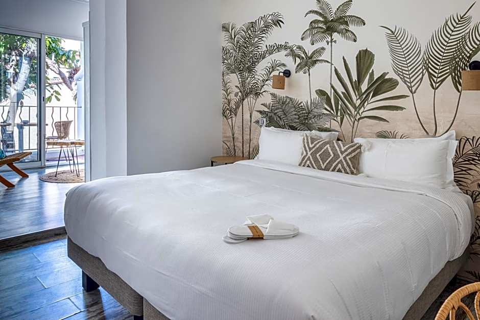Hôtel La Villa Juan Beach