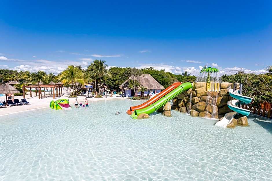 Family Selection at Grand Palladium Kantenah Resort & Spa- All Inclusive