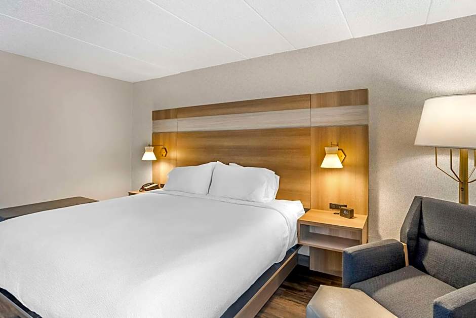 Best Western Plus Heritage Rail Inn & Suites