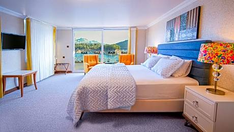 Deluxe Double Room with Extra Bed