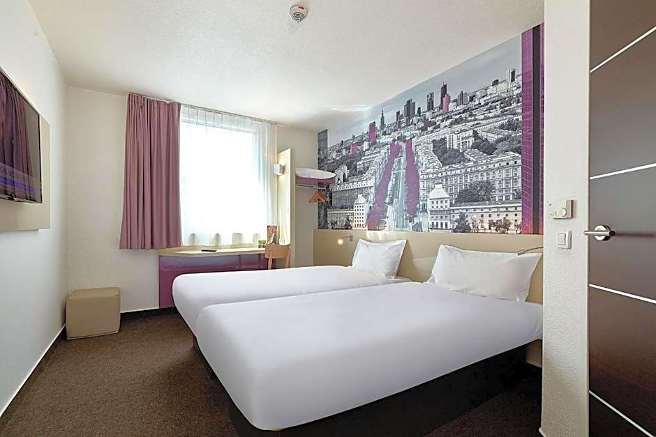 B&B Hotel Warszawa-Okęcie