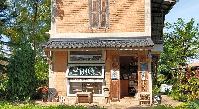 The River Runs Chiang Klang