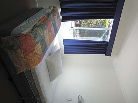 Deluxe Two-Bedroom Cabin