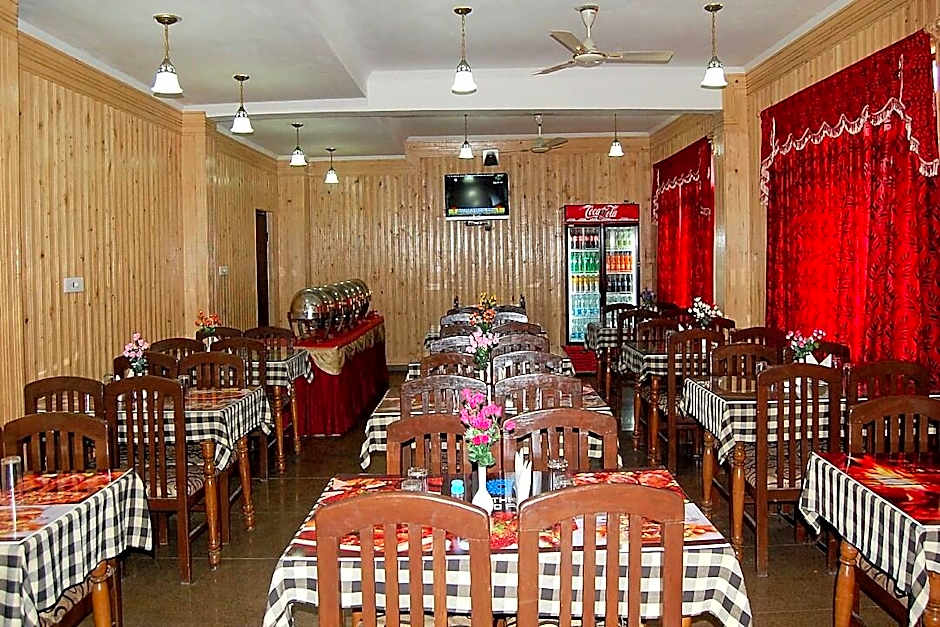The Grand Plaza – Srinagar, PA