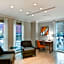 The Cincinnatian Hotel, Curio Collection by Hilton