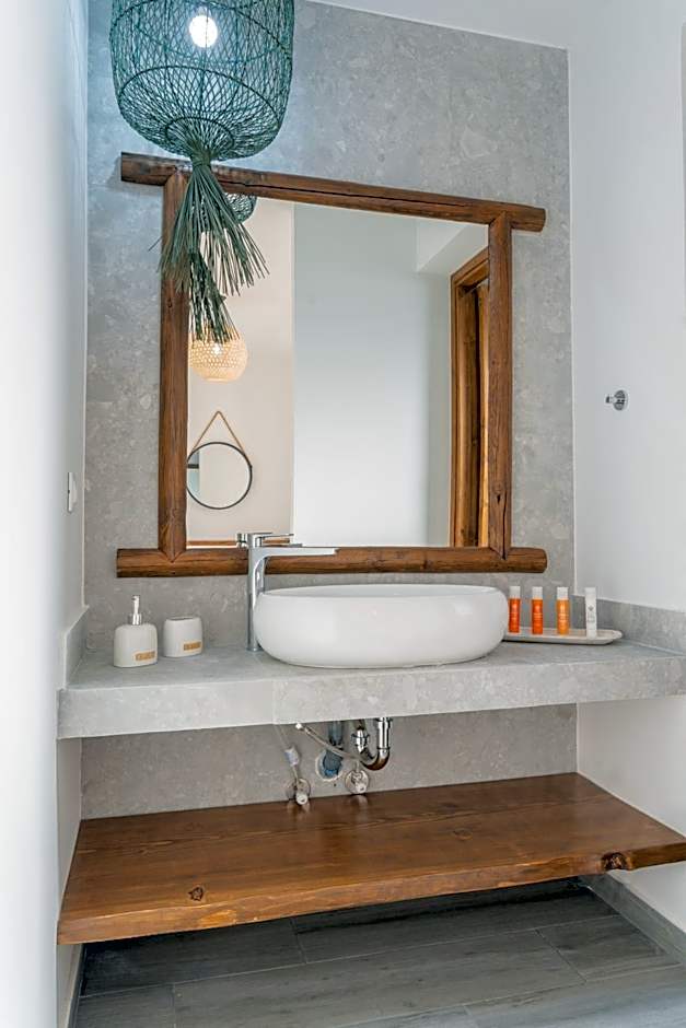 Aesthisis Sensational Accommodation