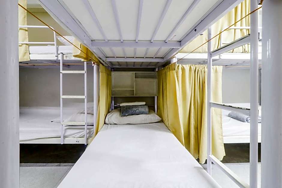 ARK Hostel City Center Manila