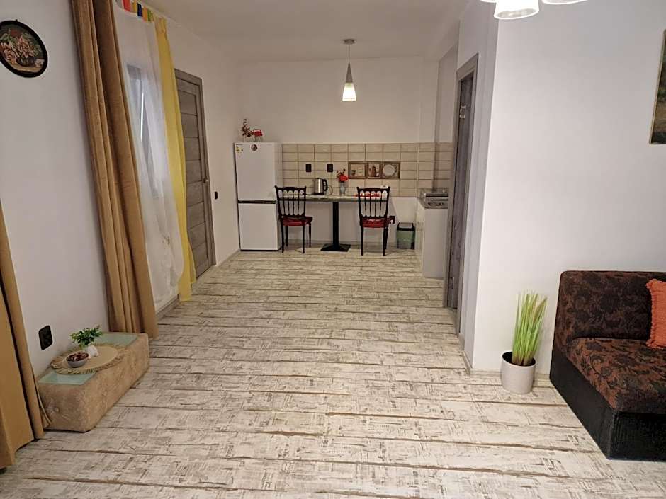 ULLYSSES GUEST HOUSE