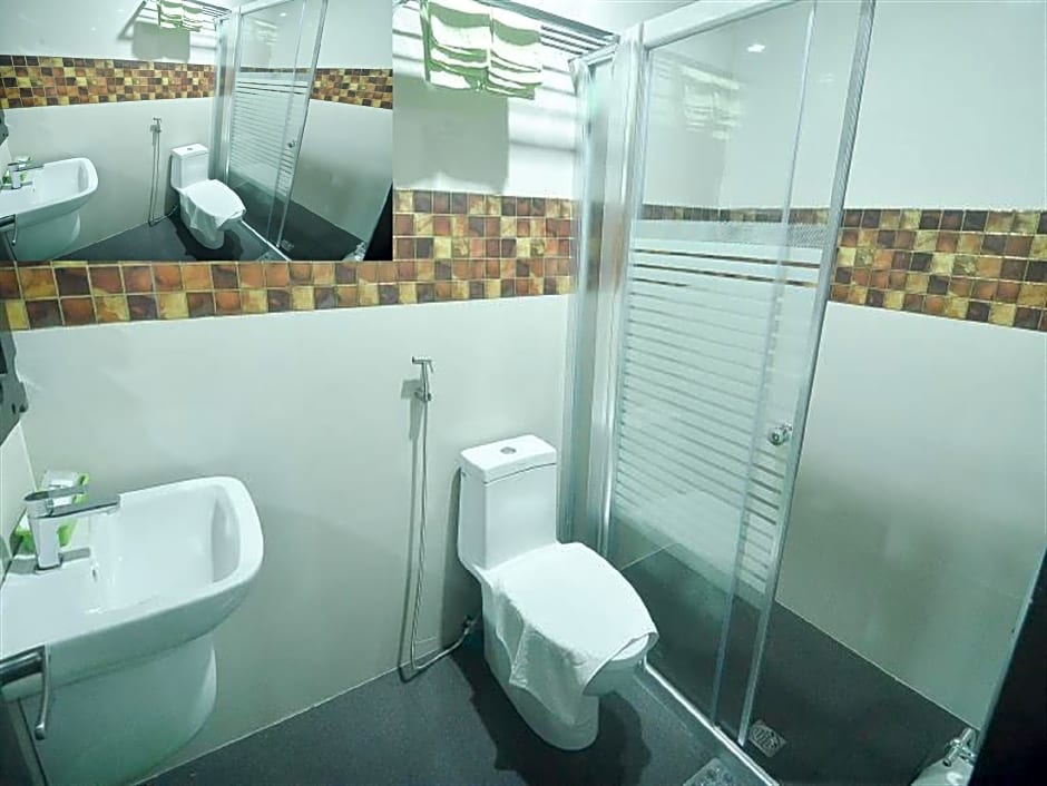 Green Banana Business Hotel