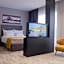 H41 Luxury Suites