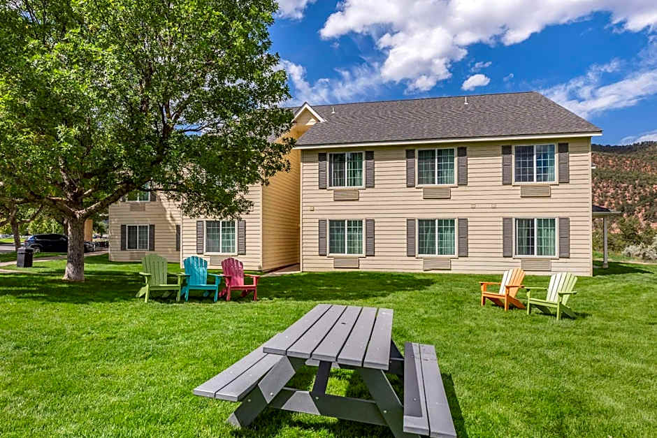 Comfort Inn & Suites Carbondale On The Roaring Fork