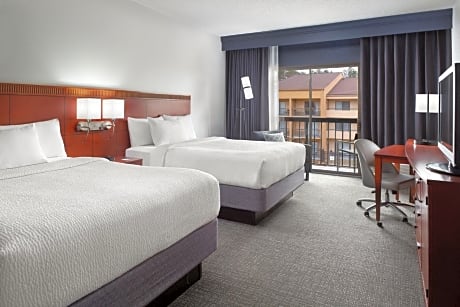 Queen Room with Two Queen Beds and Transfer Shower - Mobility and Hearing Accessible