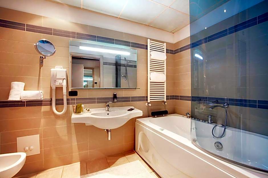 Cocca Hotel Royal Thai Spa