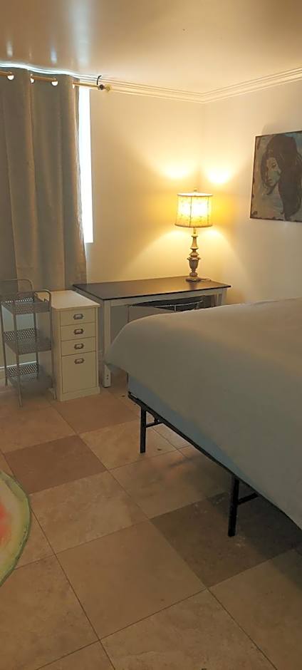 Ocean Front Vortex Female Hostel private rooms Free bikes