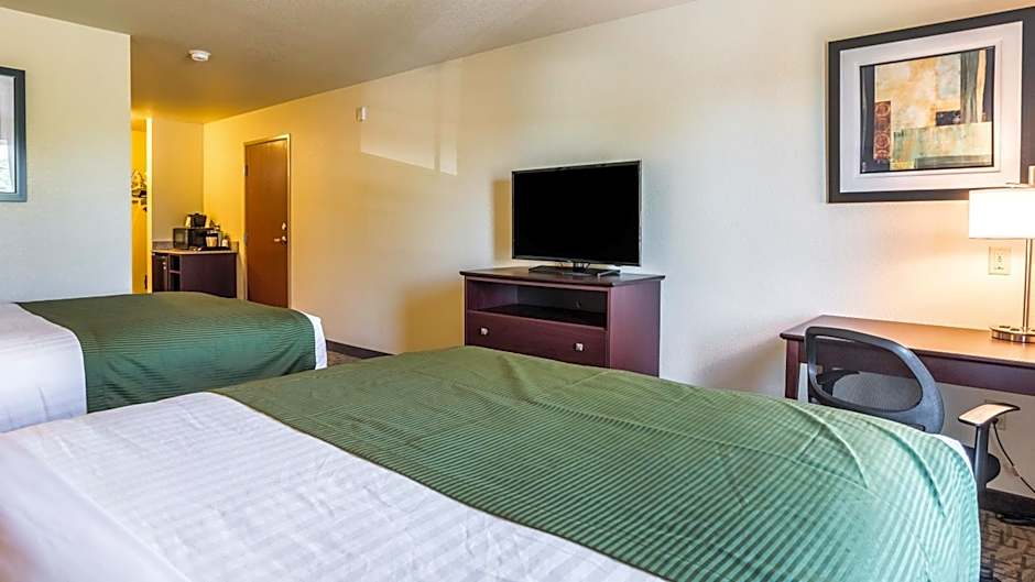 Cobblestone Hotel & Suites - Greenville
