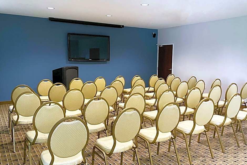 Microtel Inn & Suites By Wyndham Michigan City