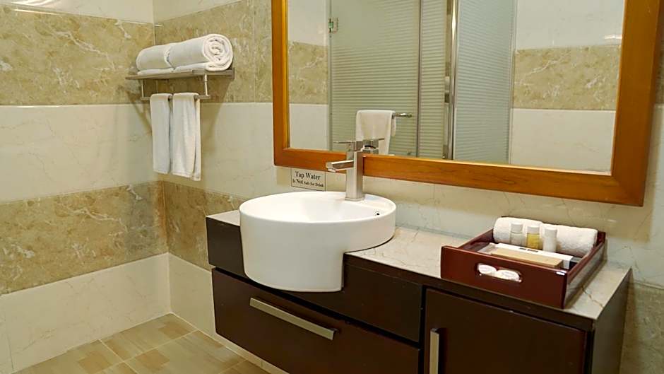 Best Western Plus Pearl Addis