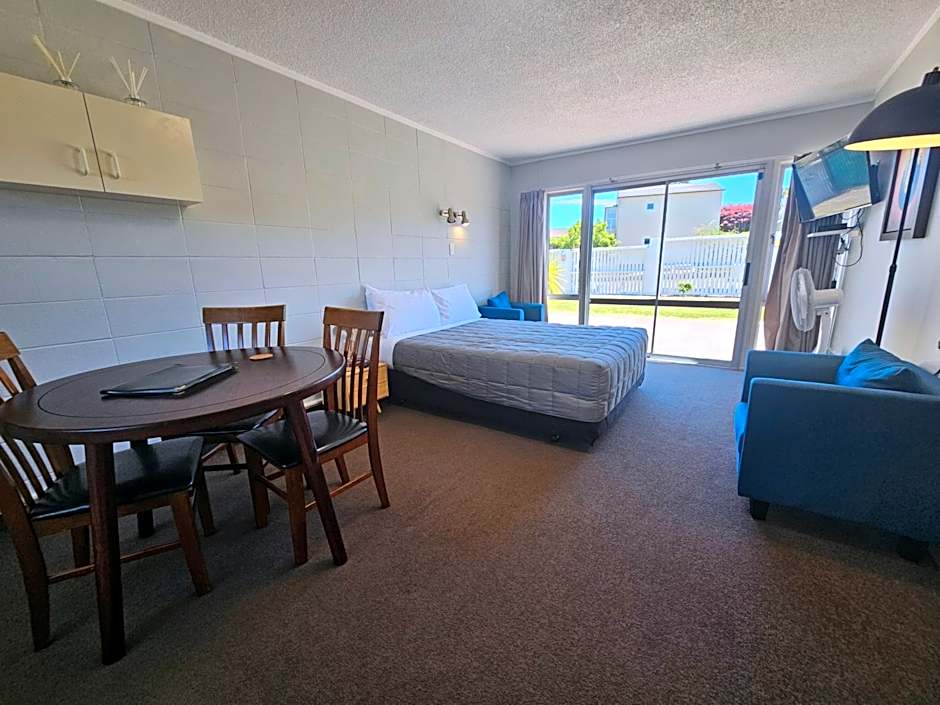 Tui Oaks Motel