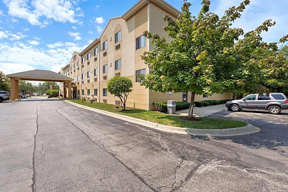 Comfort Suites Lombard - Addison