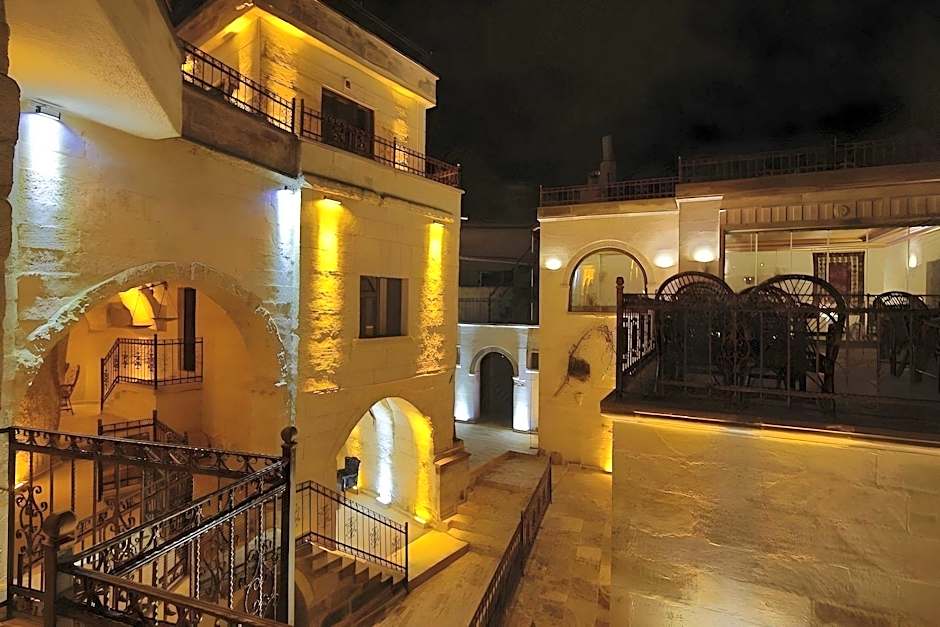 Hidden Cave Hotel