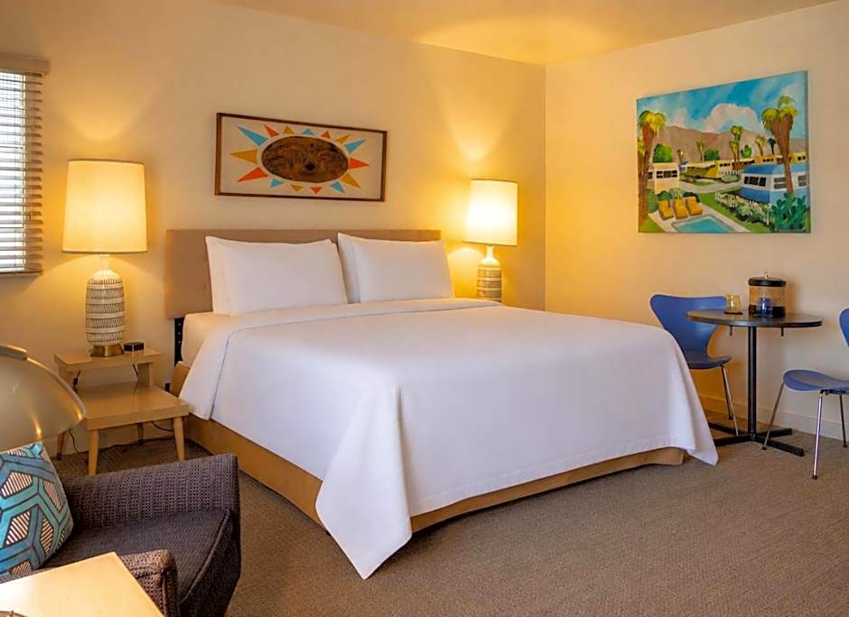 The Hideaway - 21 and Over - A Town & Desert Boutique Hotel