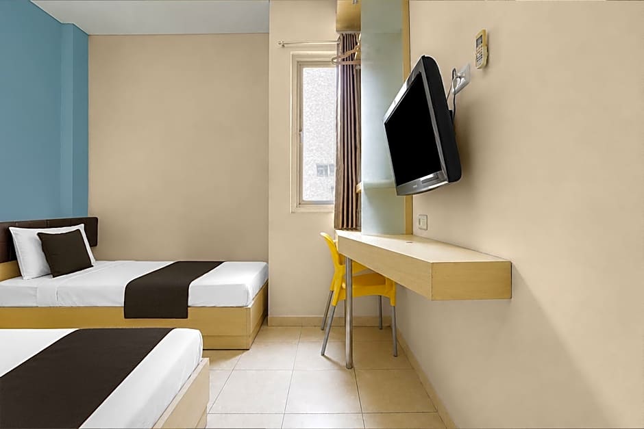 Townhouse Oak Hotel Niaga Surabaya