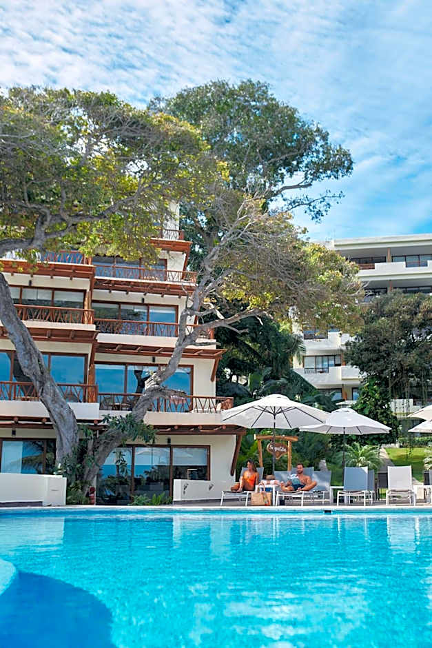 Ysuri Sayulita - Beachfront Hotel