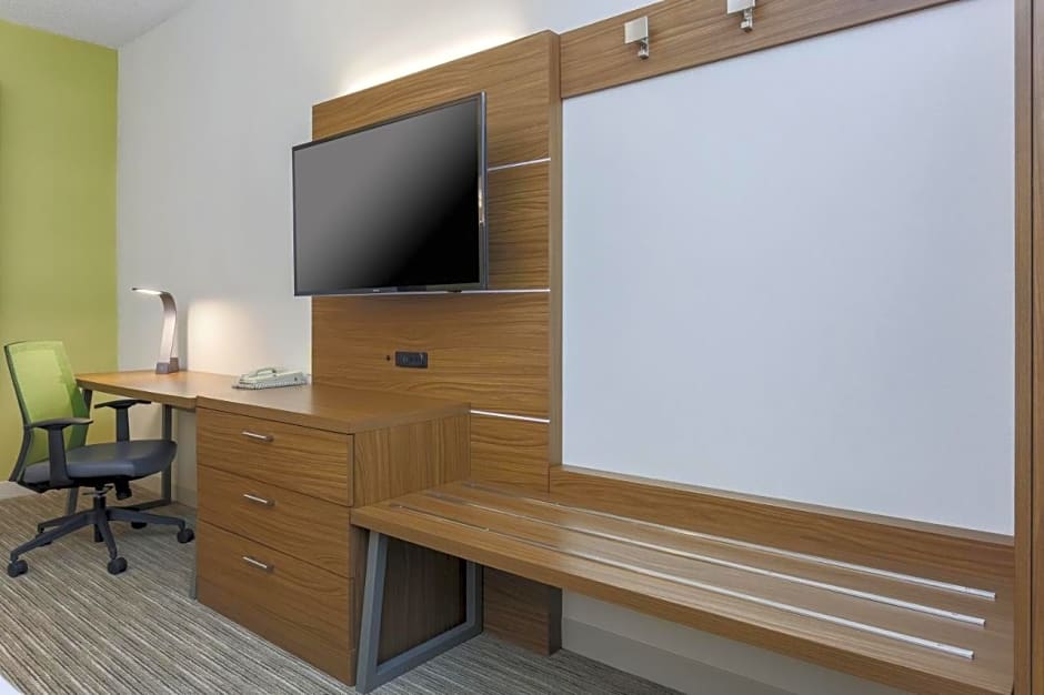 Holiday Inn Express Irondequoit By IHG