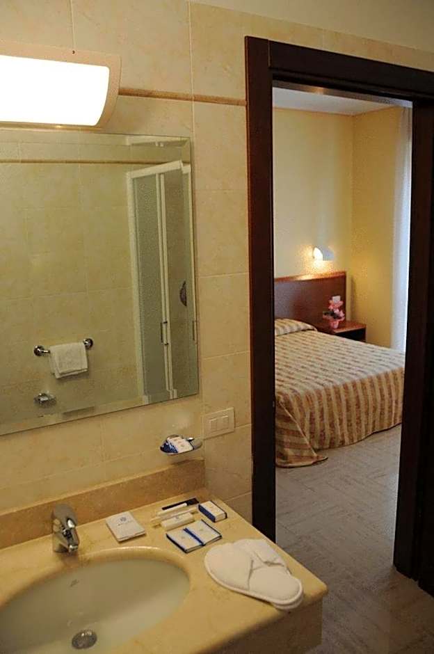 Hotel Industria