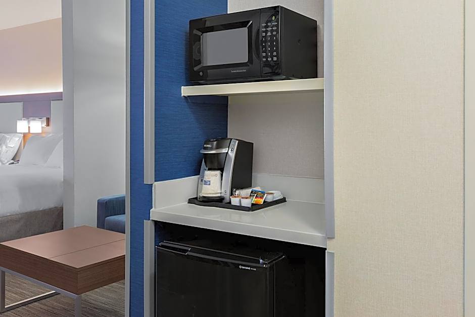 Holiday Inn Express And Suites Chico By IHG