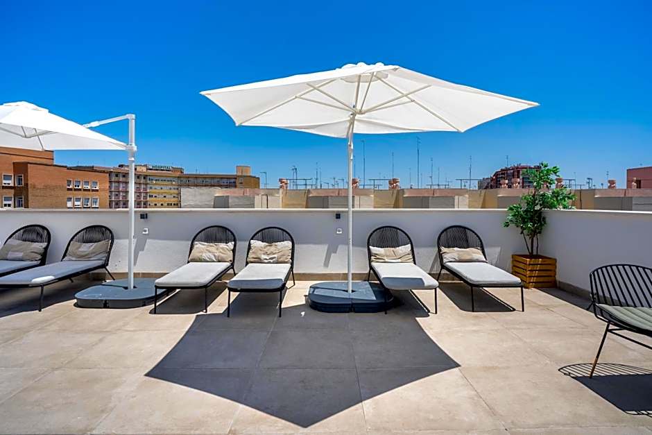 Limehome Sevilla Calle Torcuato Luca de Tena - Digital Access