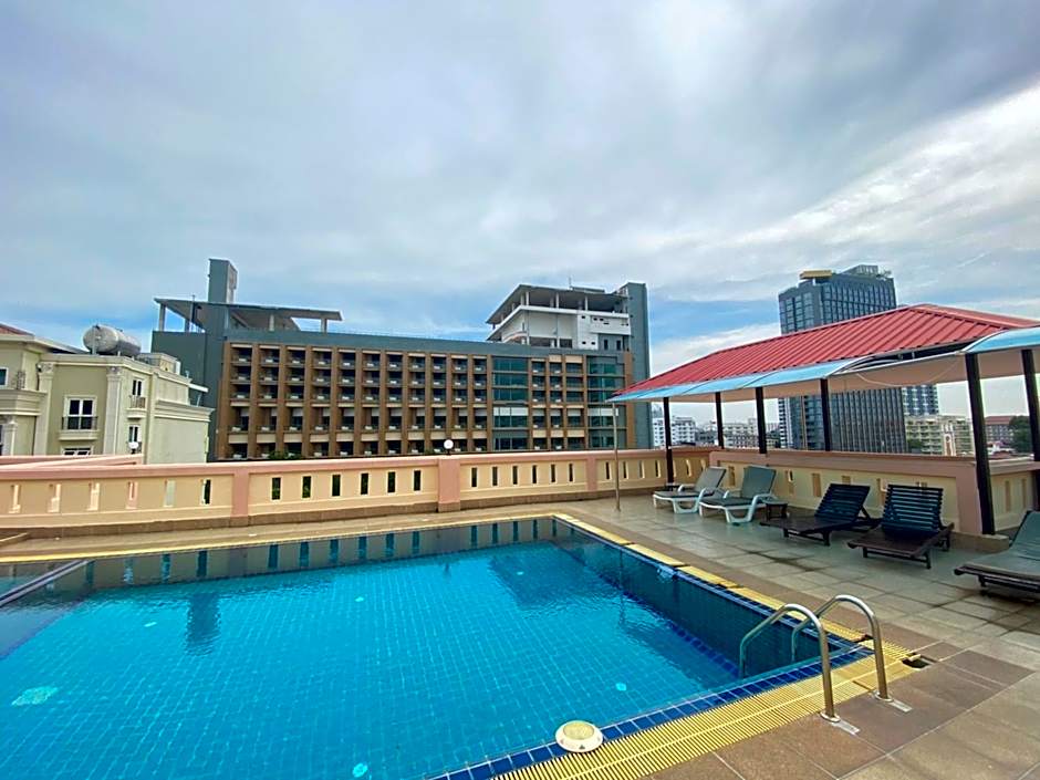 A.A. Pattaya Golden Beach Hotel
