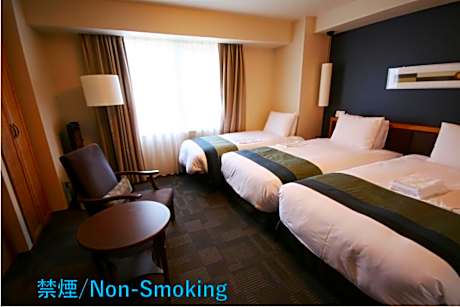 Triple Room - Non-Smoking