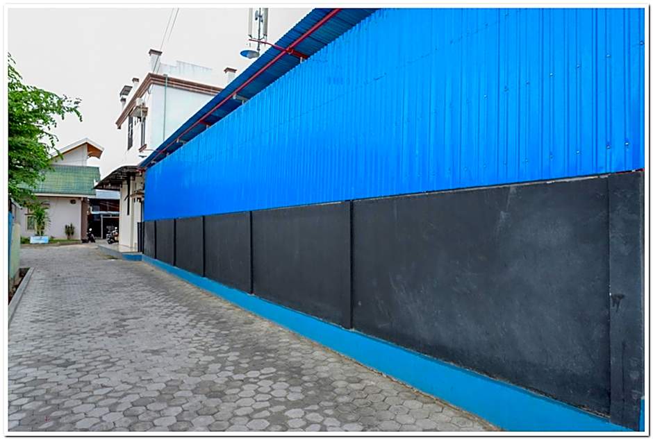 RedDoorz @ Hotel Bumi Palupy