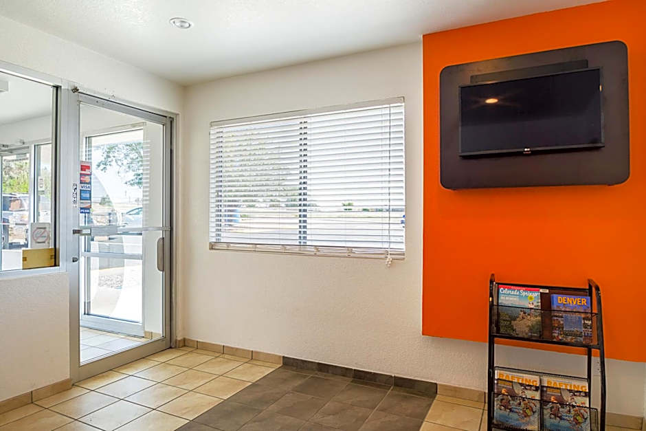 Motel 6-Pueblo, CO - I-25