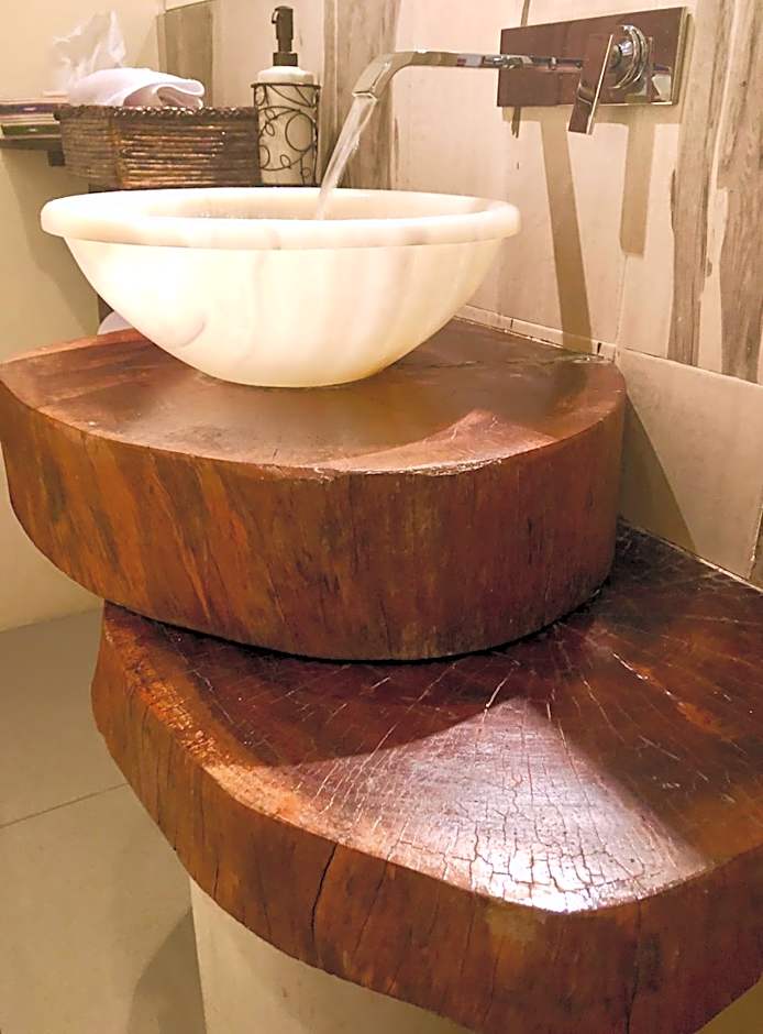 Magnolias Boutique Suites & SPA