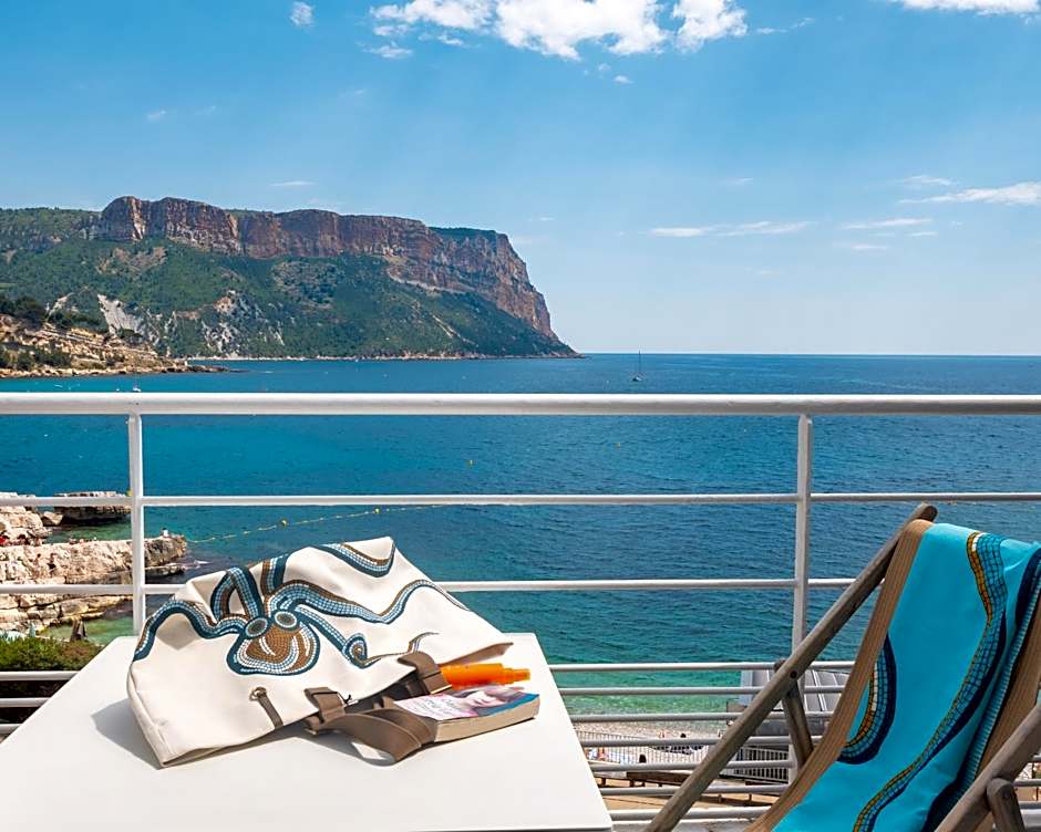 Hotel de La Plage - Mahogany