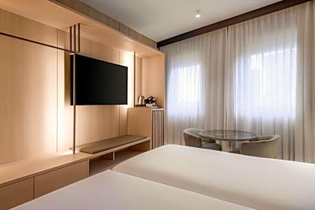 Standard Queen Room