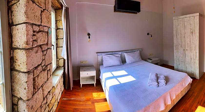 Oberj d'Azur Alacatı