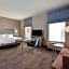 Hampton Inn By Hilton and Suites at Wisconsin Dells Lake Delton WI