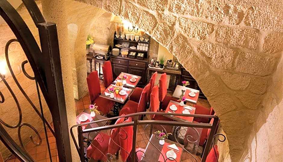 Castex Hotel