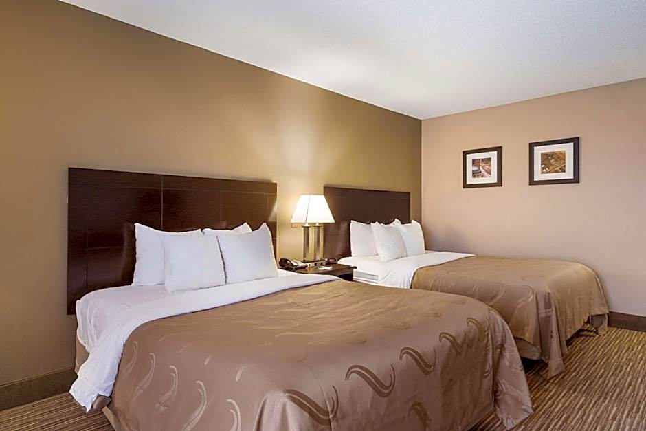 Quality Inn I-70 Near Kansas Speedway