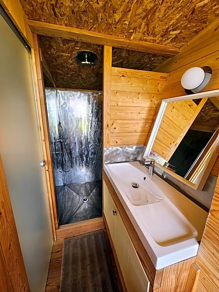 LOGIS LAS CROZAS La Poupe